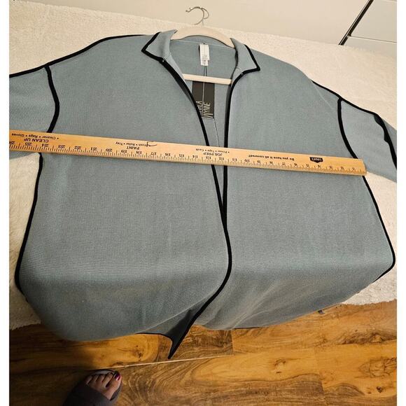 Marla Wynn NWT oversized M knit kimono long jacket. Light blue. Side slit.Office - Picture 4 of 16
